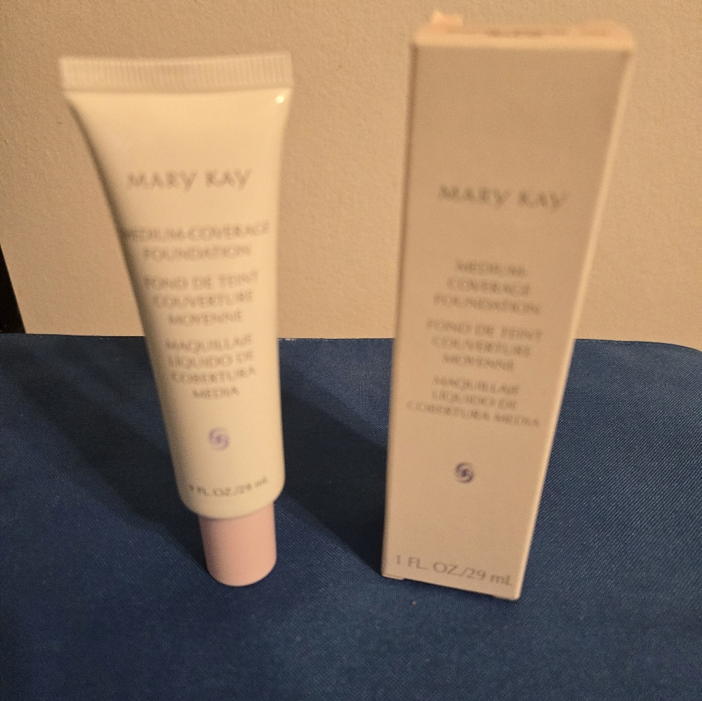 Marykay's Medium Coverage Foundation in Bronze 708